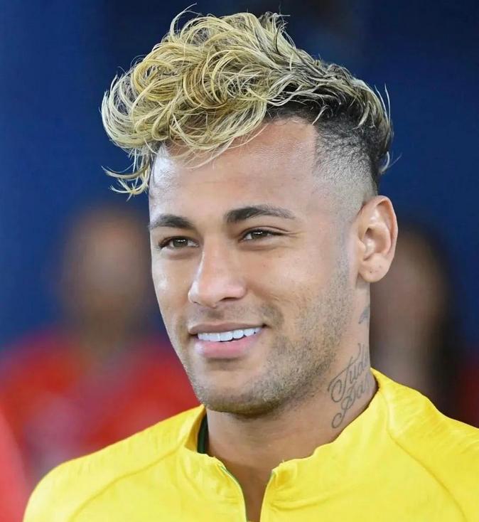 内马尔被足球耽误的电竞选手,内马尔被足球耽误的时尚