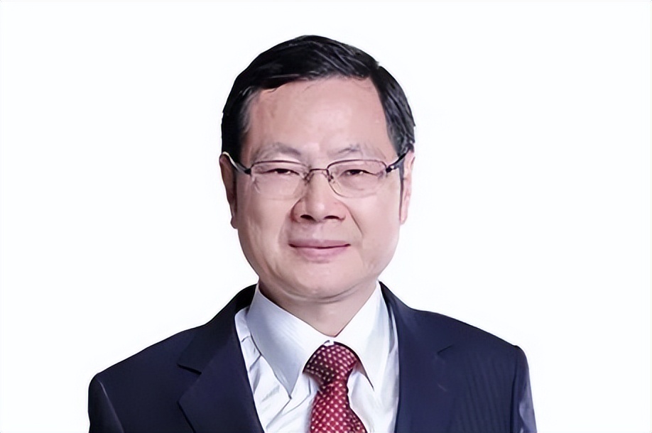 苏宁易购遭ST，三年巨亏571亿，台南渔村长大的黄明端有办法吗？