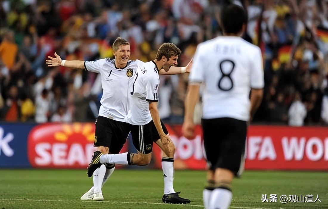 足球诗人贺炜到底读了多少书,足球诗人贺炜读书