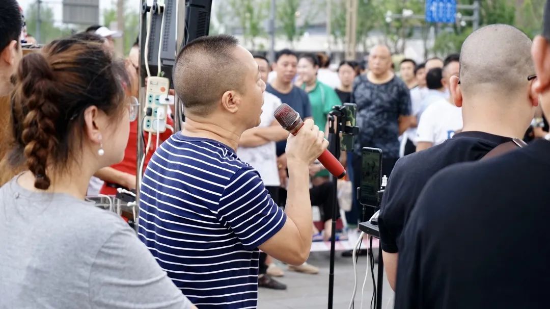 凤凰山，宇宙级草根网红孵化中心