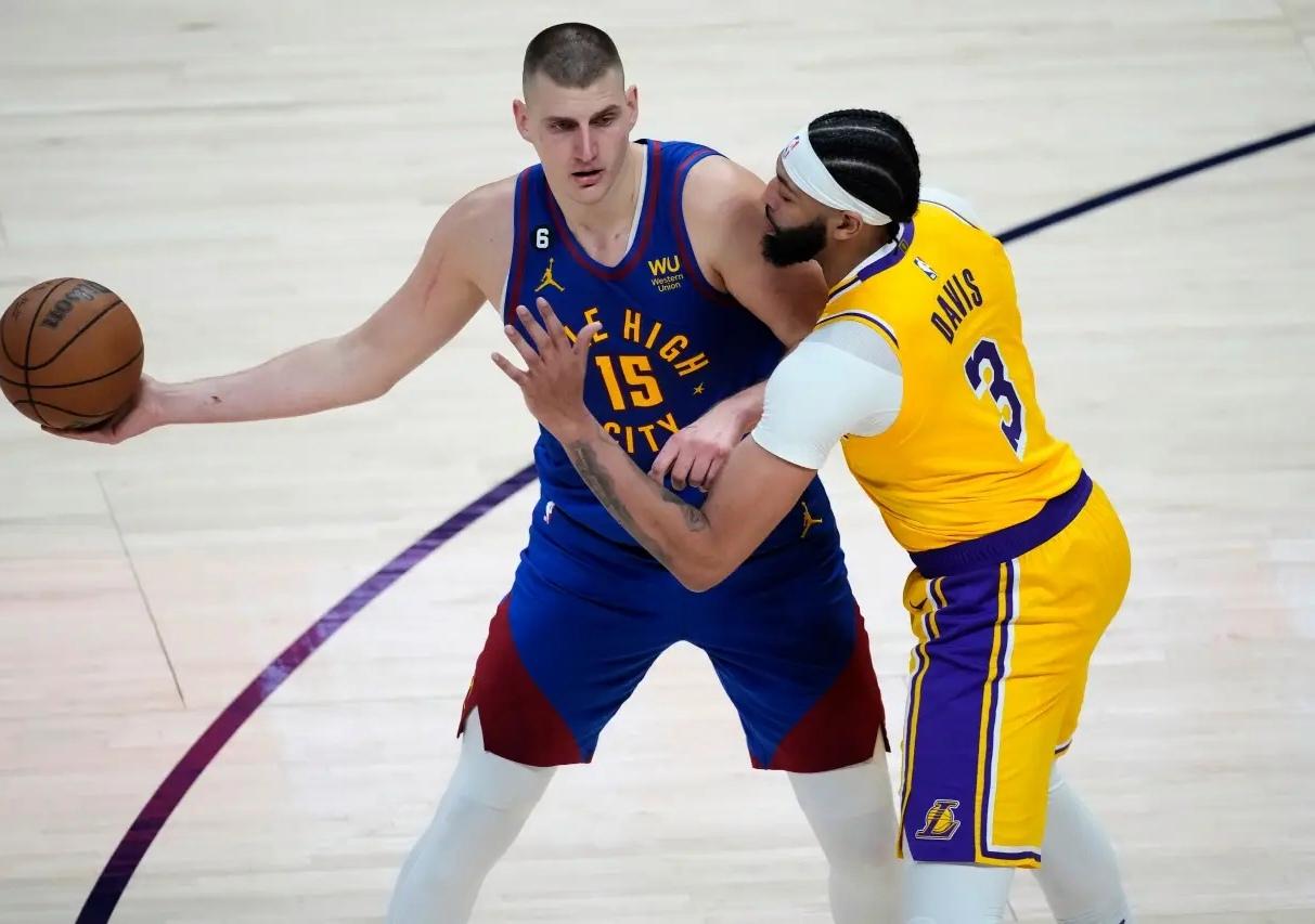 历史第一队nba,历史第一个nba球员是谁