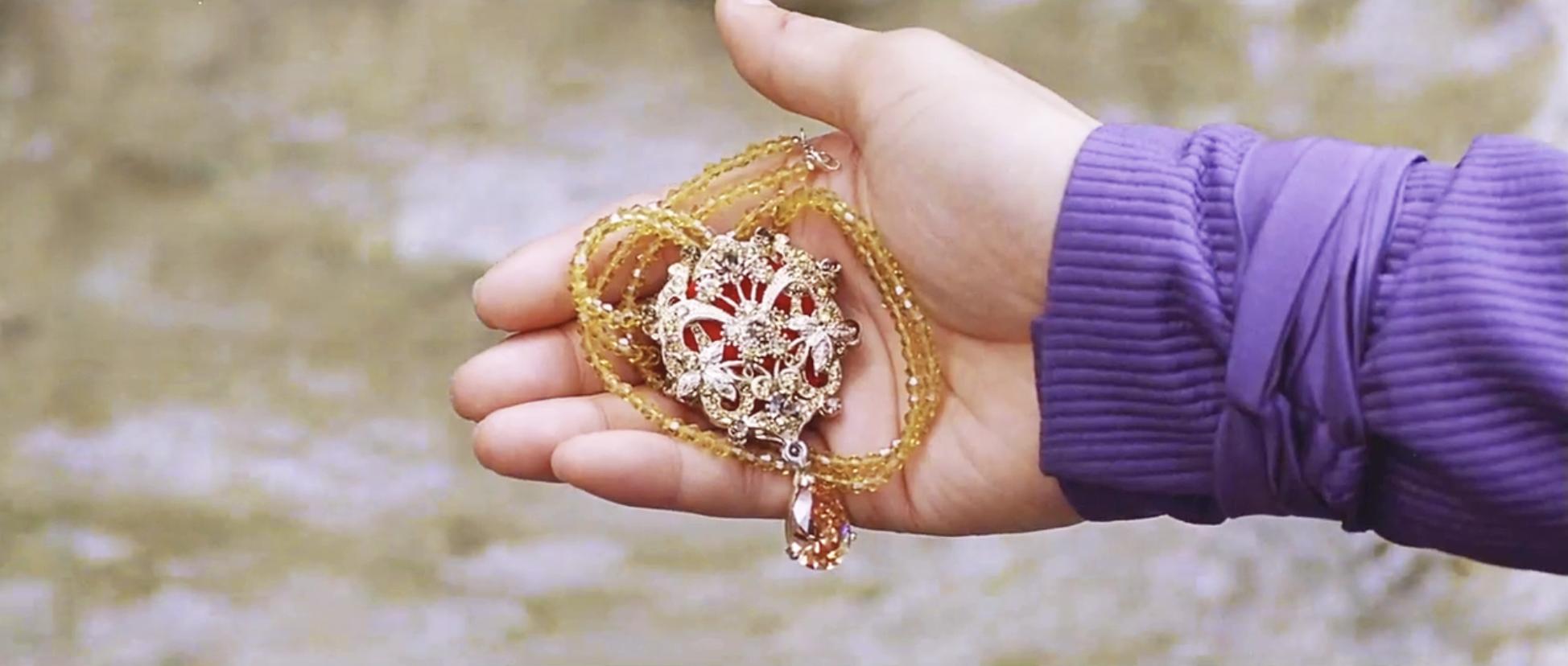 15年前，她因大尺度出演被骂惨，而电影却打破成人片票房纪录