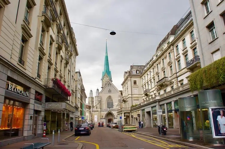 全球十大服装奢侈品,2021全球十大奢侈品品牌排名