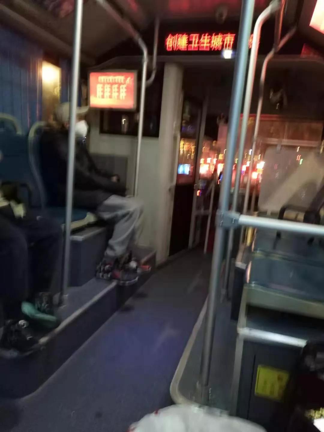 保定出租车女司机,保定女公交司机