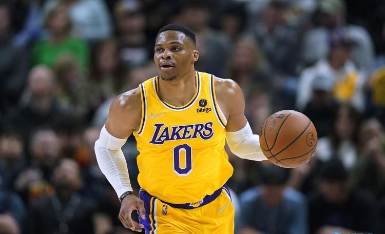 威少5年2亿,威少4年1亿