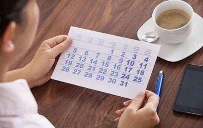 预产期到了宝宝不睡觉怎么办,孕妇到预产期怎么还不发作