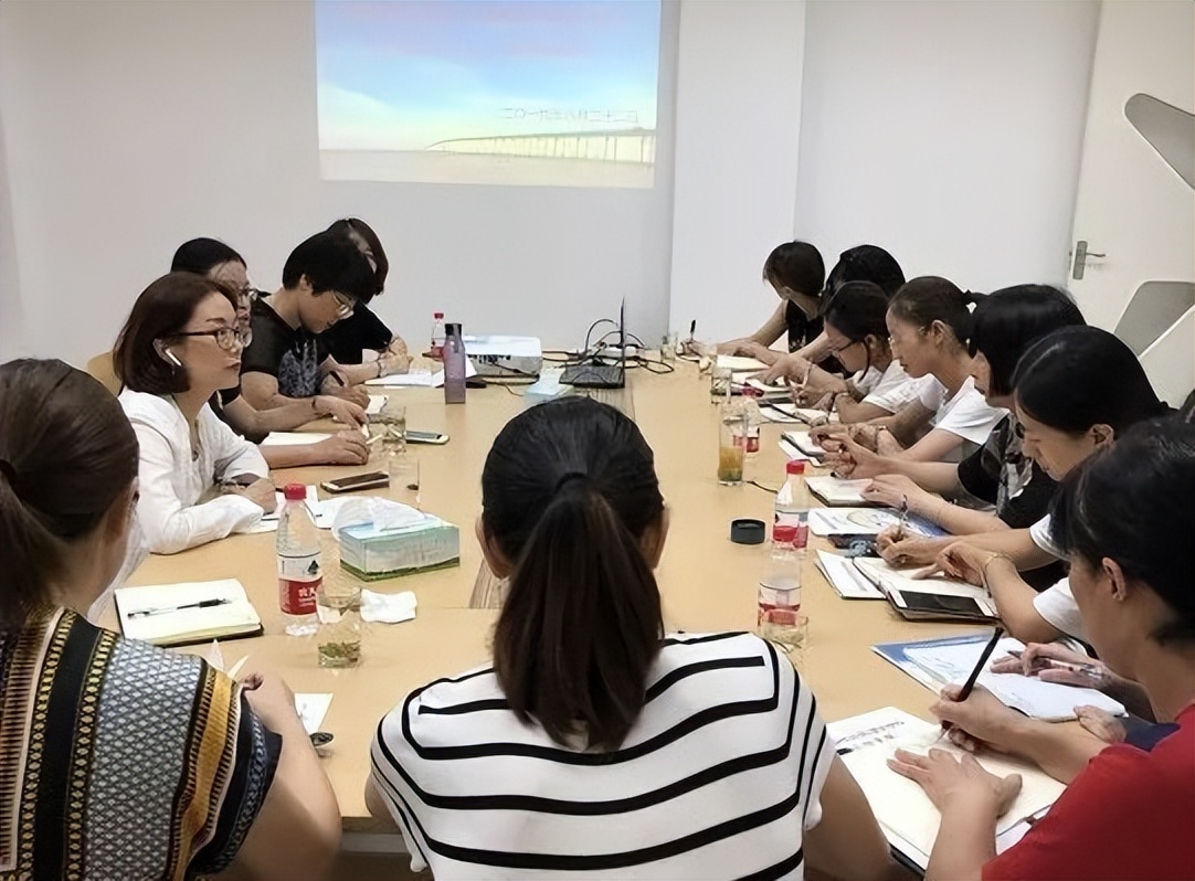 公务员的内调动容易吗,公务员岗位调动容易么