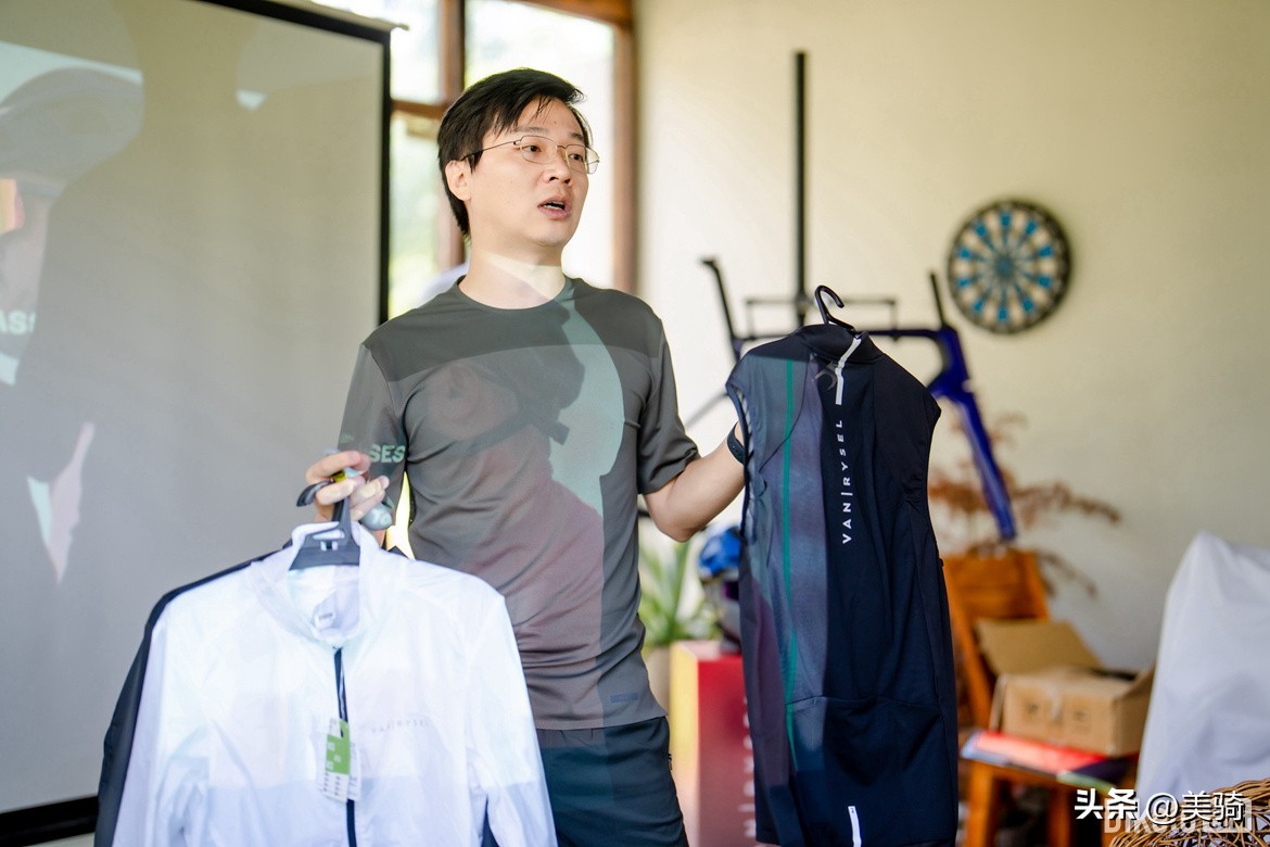 迪卡侬新款公路车发布会,迪卡侬公路车测评