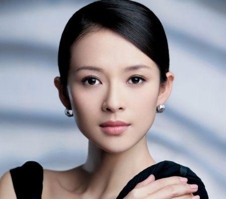 一出道就大方承认整容,出道就被逼着整容