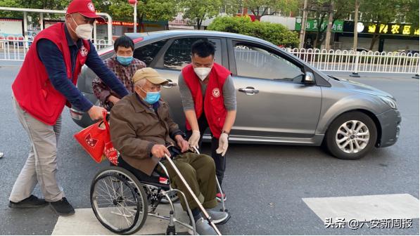 青年力量众志成城防控疫情,军地协作勇敢战疫