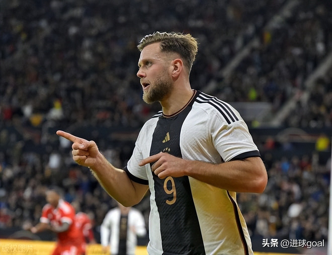 德国重拾高中锋战术菲尔克鲁格双响击败南美劲旅再起新*途征**
