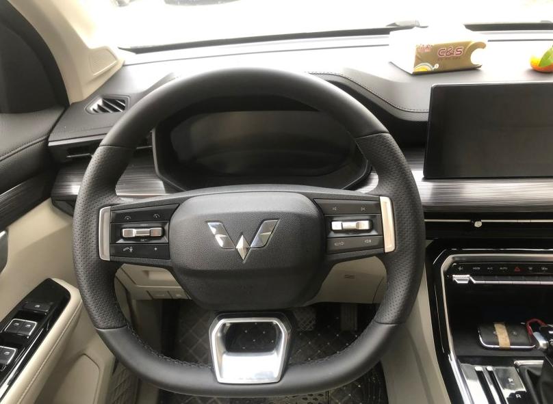 女司机也能开SUV!95后姑娘花12万买星辰,上下班、跑高速都能行