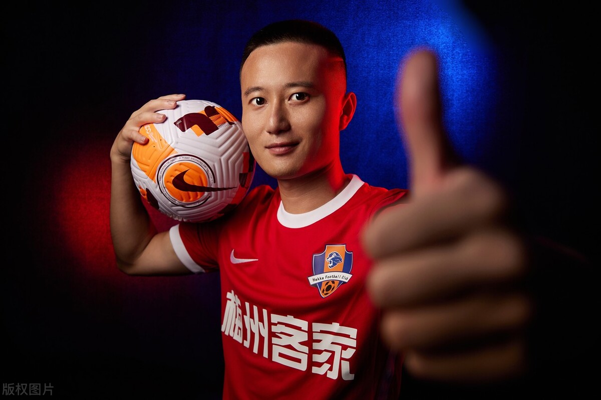 梅州客家足球俱乐部写真,梅州客家队海报