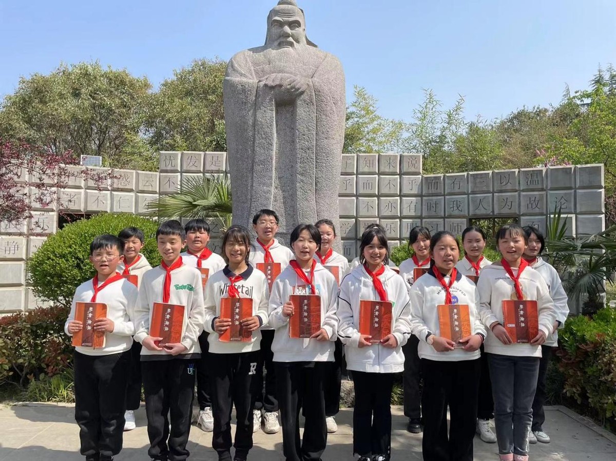 璇佃缁忓吀璇楁枃浼犳壙涓崕鏂囧寲濂崇敓,璇佃缁忓吀璇楁枃浼犳壙涓崕鏂囧寲鍙e彿