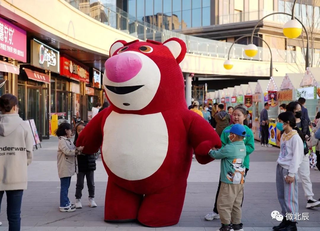消费市场有什么新机会,新开的美食街有什么商机