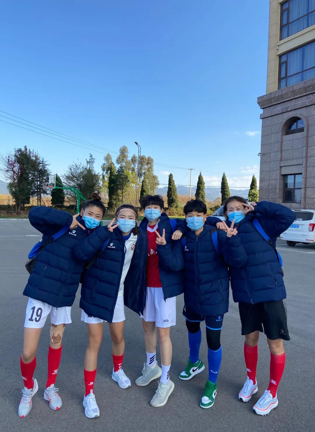 足球女孩,足球女孩实现梦想