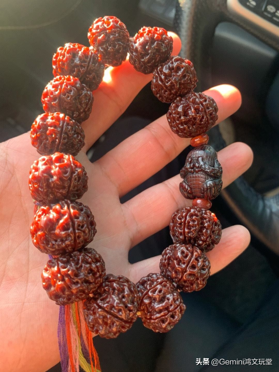 盘黑了的金刚菩提,金刚盘黑了可以用水洗吗