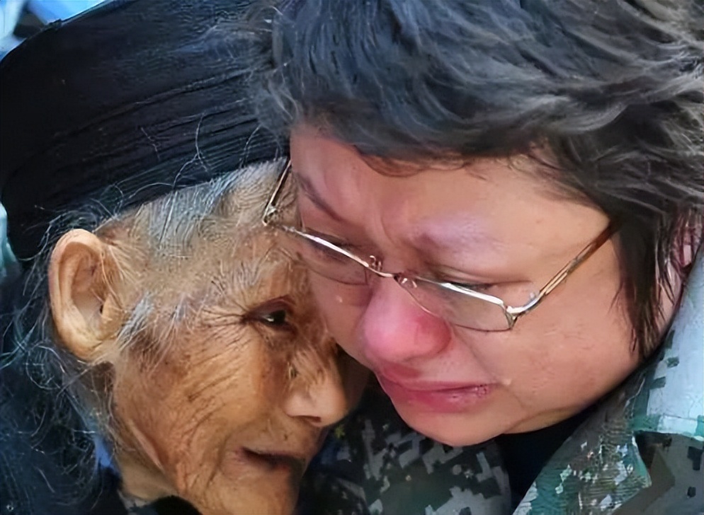 韩红首次公开回应被举报,韩红首次公开回应被举报视频