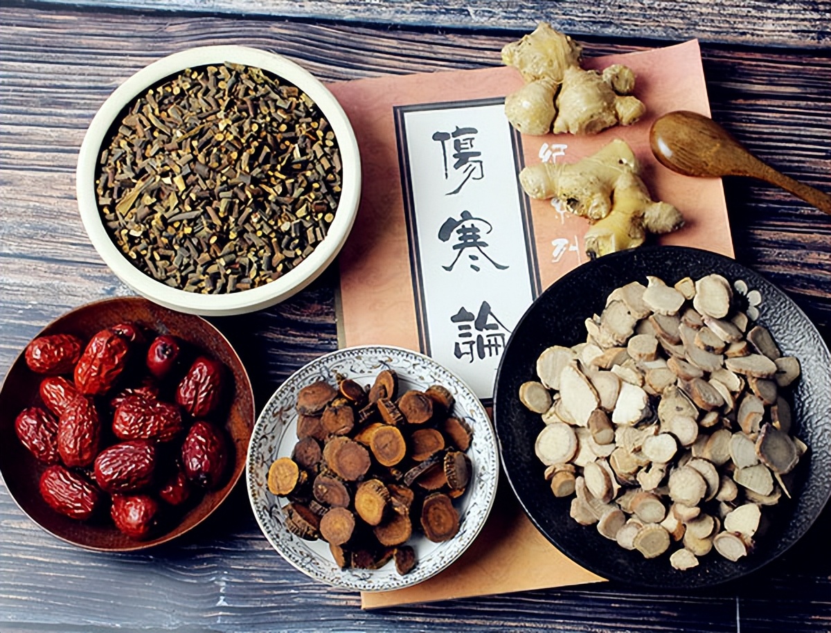 女子养鸟患鹦鹉热,鹦鹉肝肾损伤还有必要治吗