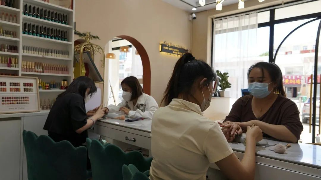 强信心勇担当善作为大讨论,多举措落实创业担保贷款