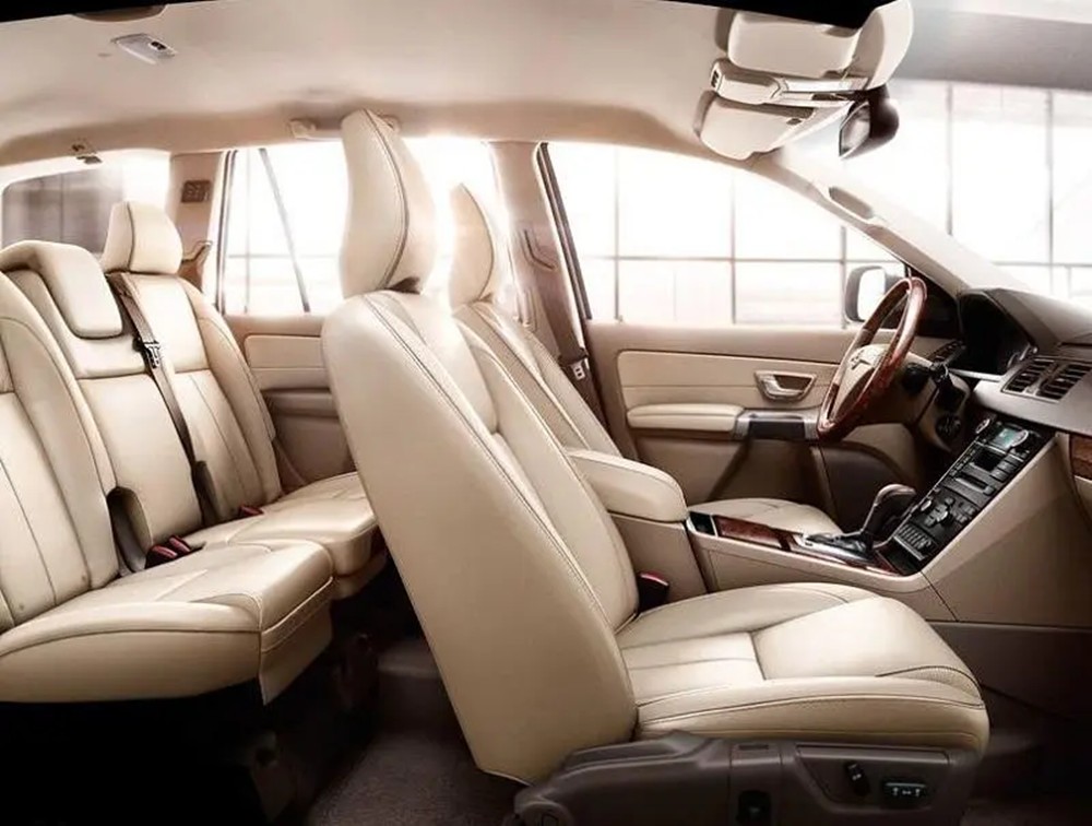 如何正确调节座椅高低,调整汽车座椅的正确步骤