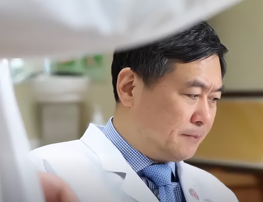 20岁女孩患虫癌死亡,少女患虫癌