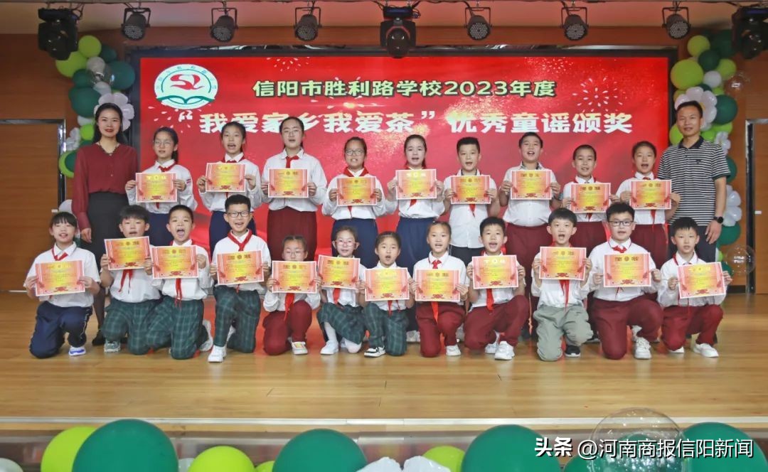 文艺汇演拔河啦啦操,啦啦操汇演