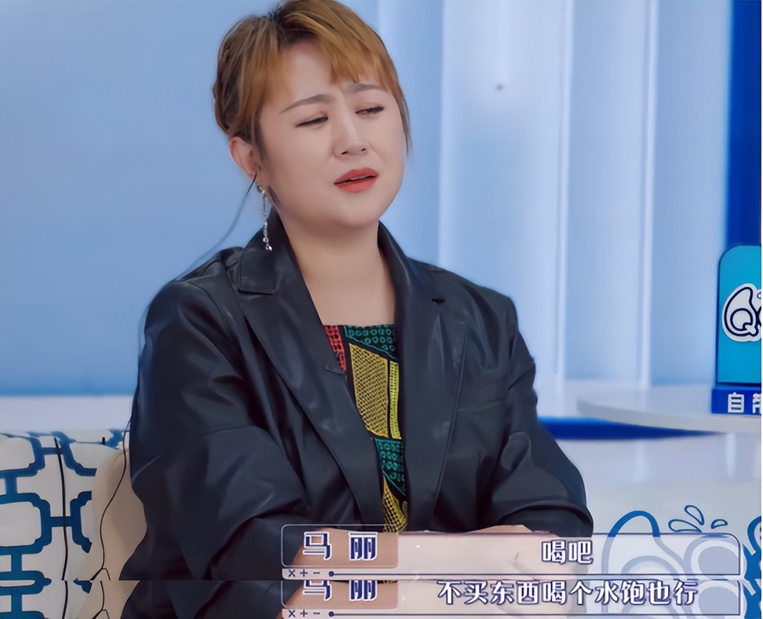 演员马丽买衣服,马丽讲进奢侈品店被服务员瞧不起