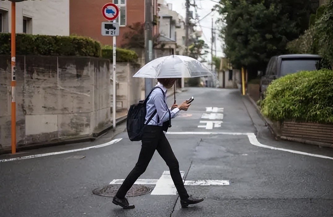 以前￥7兑100日元，现在￥5兑100日元！日元暴跌，日本站怎么做？