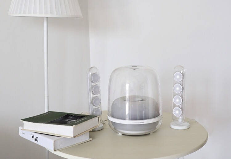 哈曼卡顿水晶音响第4代真实测评,哈曼卡顿水晶四代无线蓝牙音箱