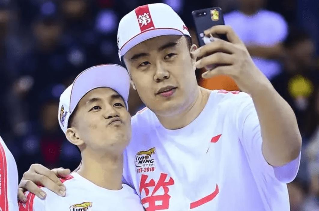 盘点cba历史十大中锋,cba总决赛姚明51分21篮板