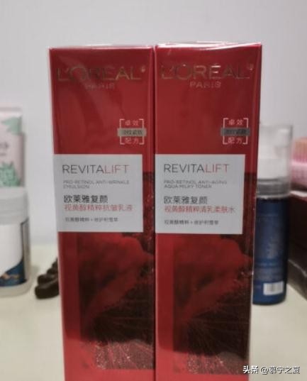 珀莱雅水乳秋季套装推荐,欧珀莱与欧莱雅哪个水乳更好用