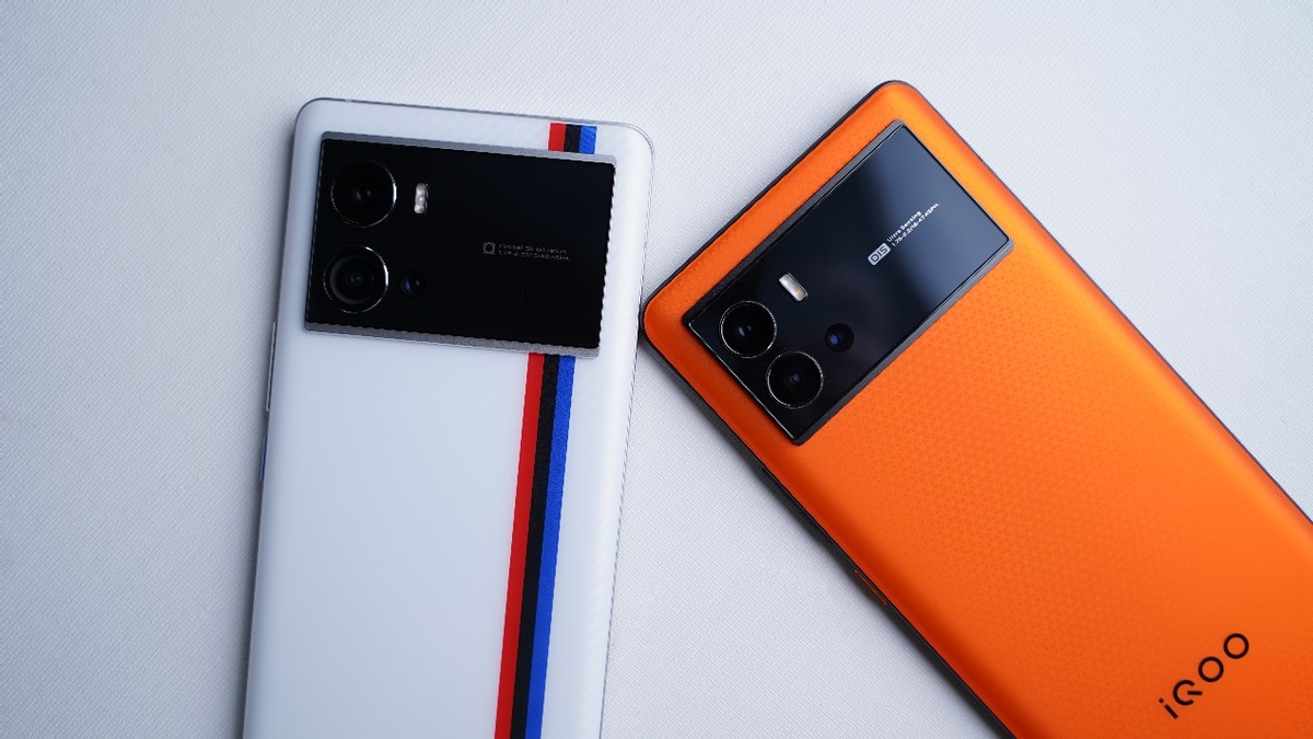 推荐一款性价比高点的旗舰机,三千左右的新手机哪款性价比高