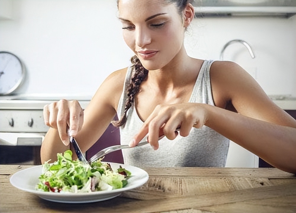 不吃菜光吃米饭能减肥吗,每天晚上吃肉不吃米饭能减肥吗