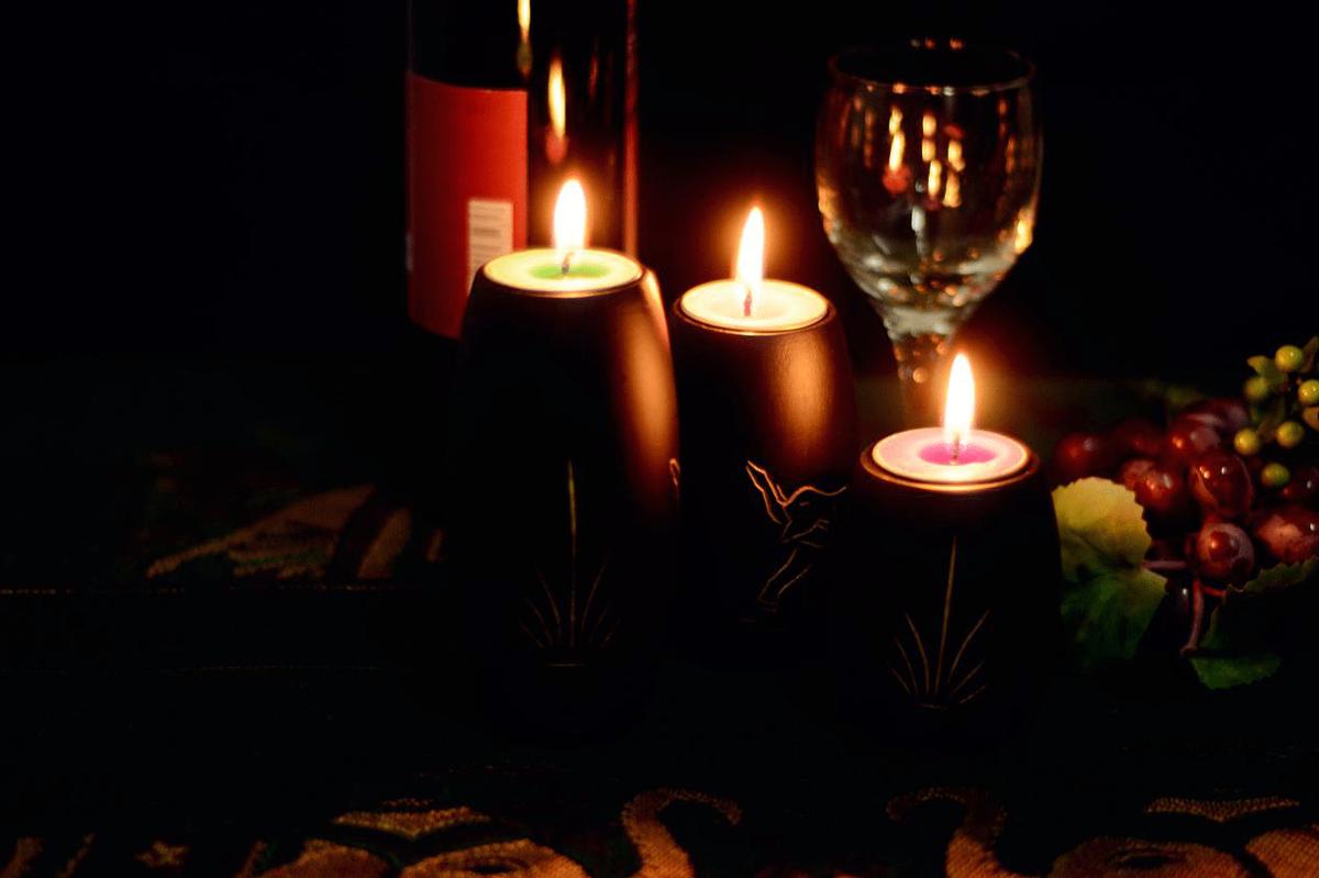 侃爷生日派对寿司,侃爷为朱莉亚庆生