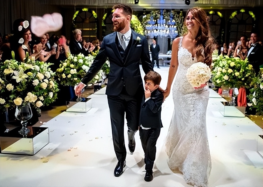 梅西让解说员疯狂,梅西最疯狂的庆祝