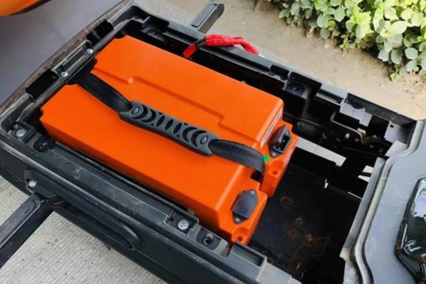 电动车随用随充好还是用完充好,电动车充电正确方法与操作