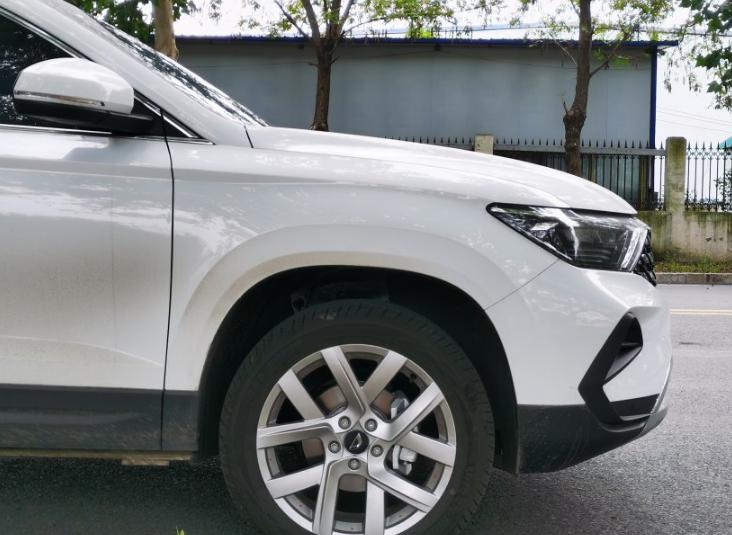 捷达vs7最舒服的车型,捷达新款vs7黑锋版实际油耗配置