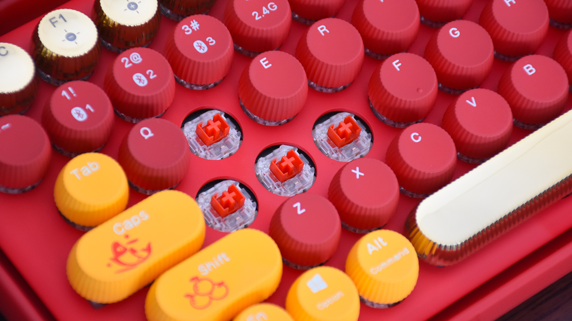 雷柏ralemopre5姹紫嫣红版,雷柏ralemopre5圣诞版机械键盘