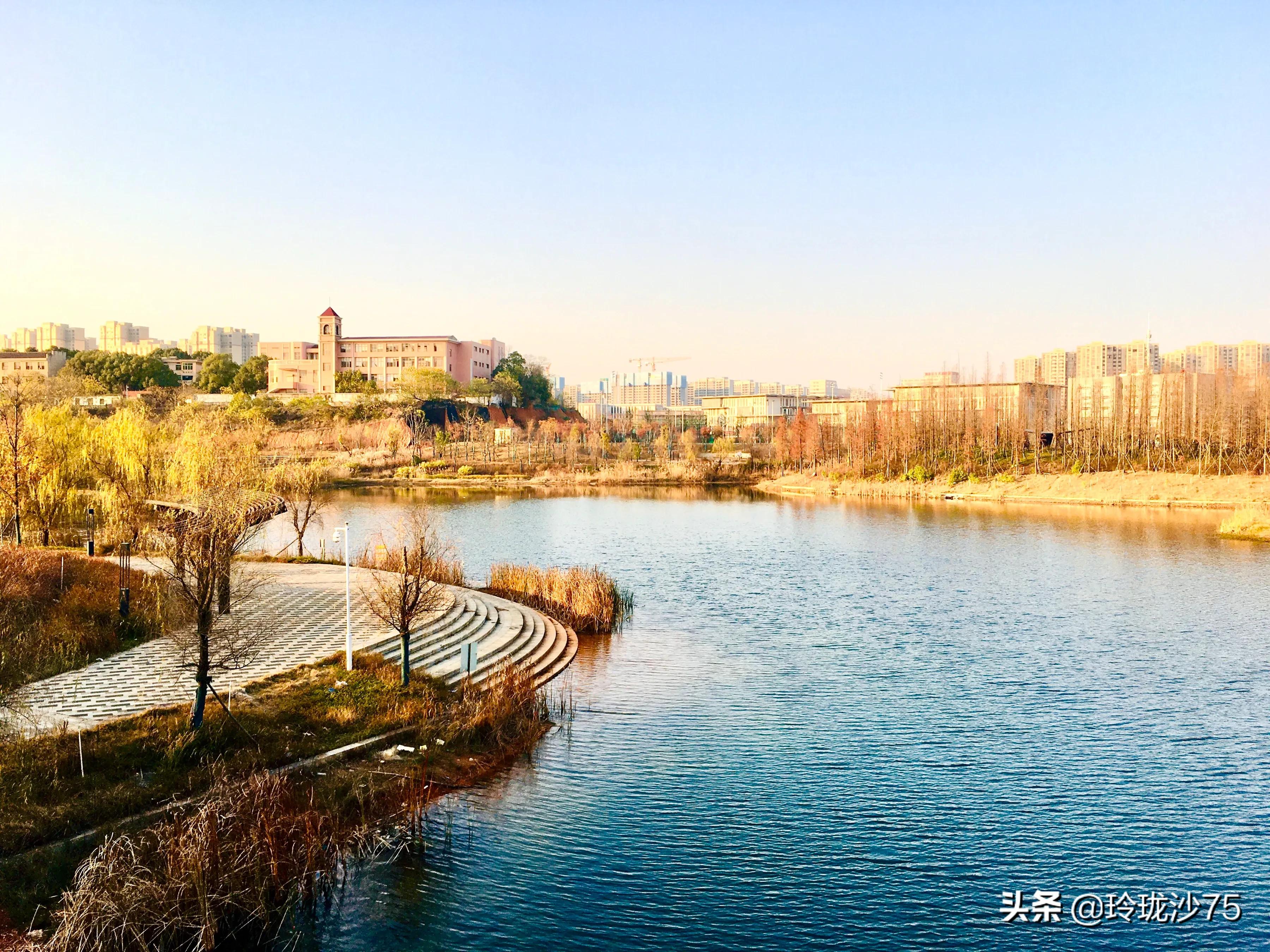 长沙风景美丽的篮球场,长沙王陵公园生态足球场