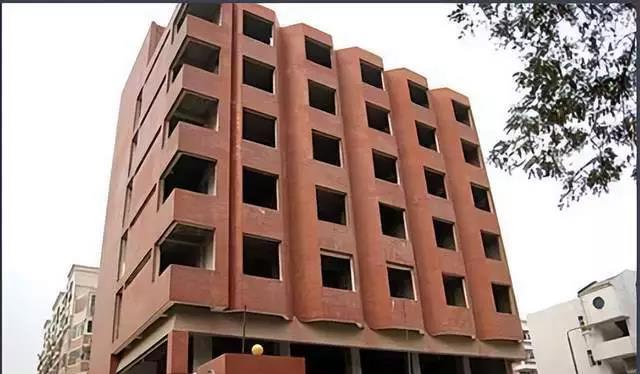 “红楼”魔幻禁地：彪悍官员、6层楼肾亏极限！