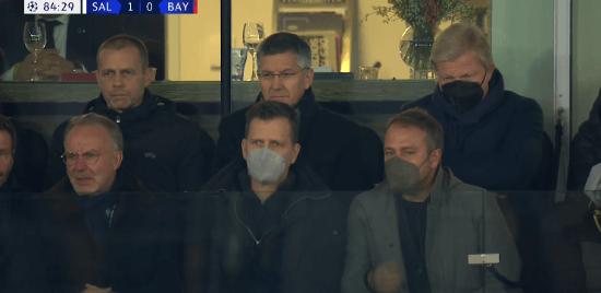 从5-1变0-4德甲领头羊惨遭吊打,一场1:3让德甲劲旅轰然倒下