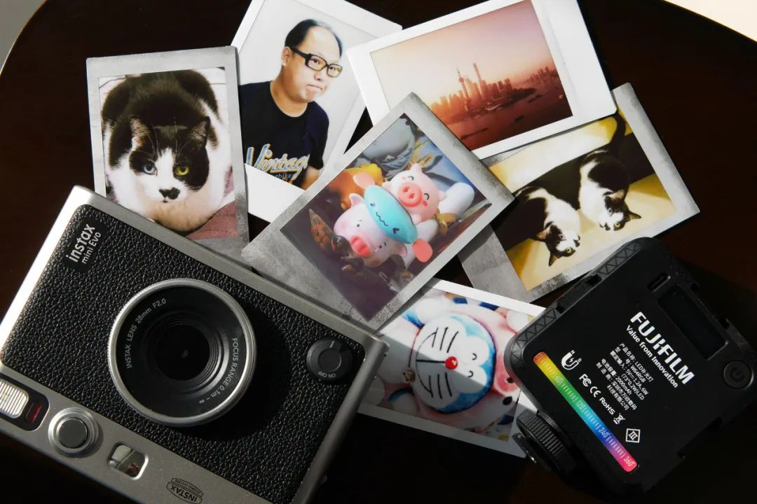 富士instaxminievo,富士instaxminievo怎么拍照