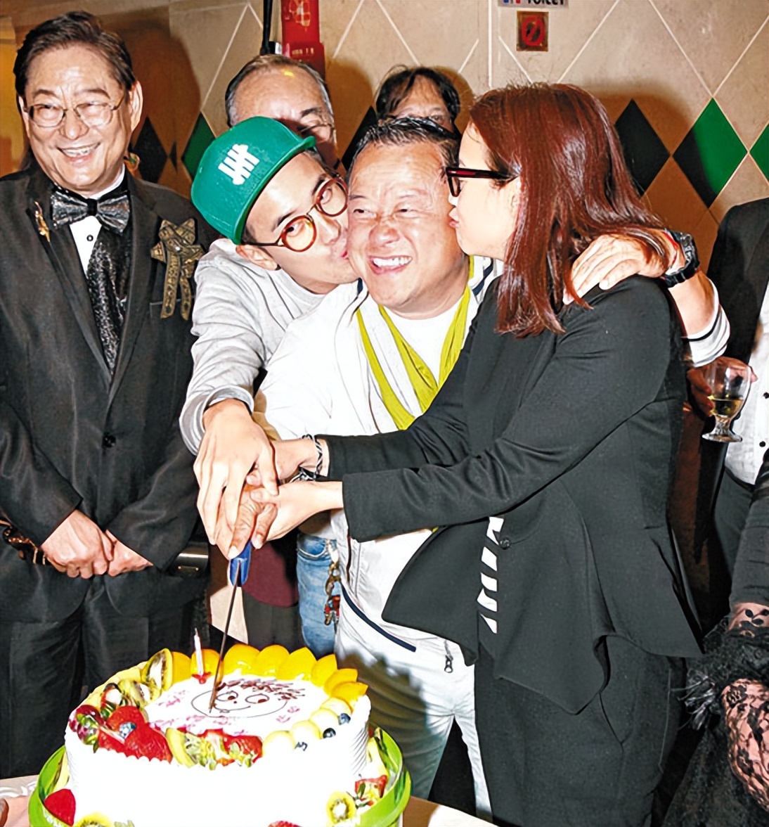 2016曾志伟生日会完整版现场直播,曾志伟70大寿tvb台前幕后齐庆祝