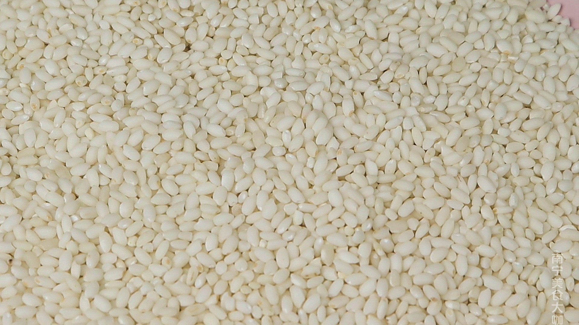 长糯米和圆糯米的区别熬粥,长糯米与圆糯米吃的口感区别