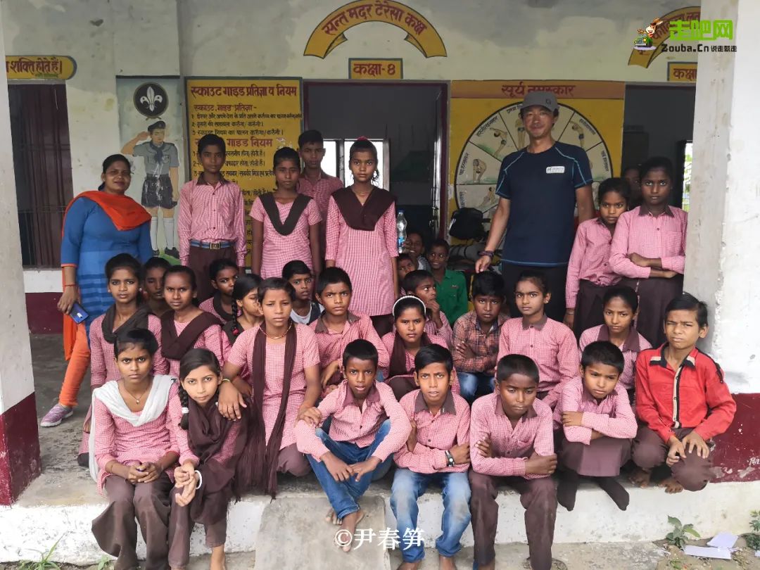 徒步跨国旅行中国小伙,骑自行车环球旅行的山东小伙