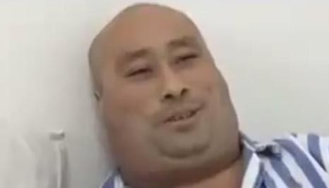 辽宁男子喝3万斤酒撑大脖子,男子嗜酒如命一天三四斤白酒