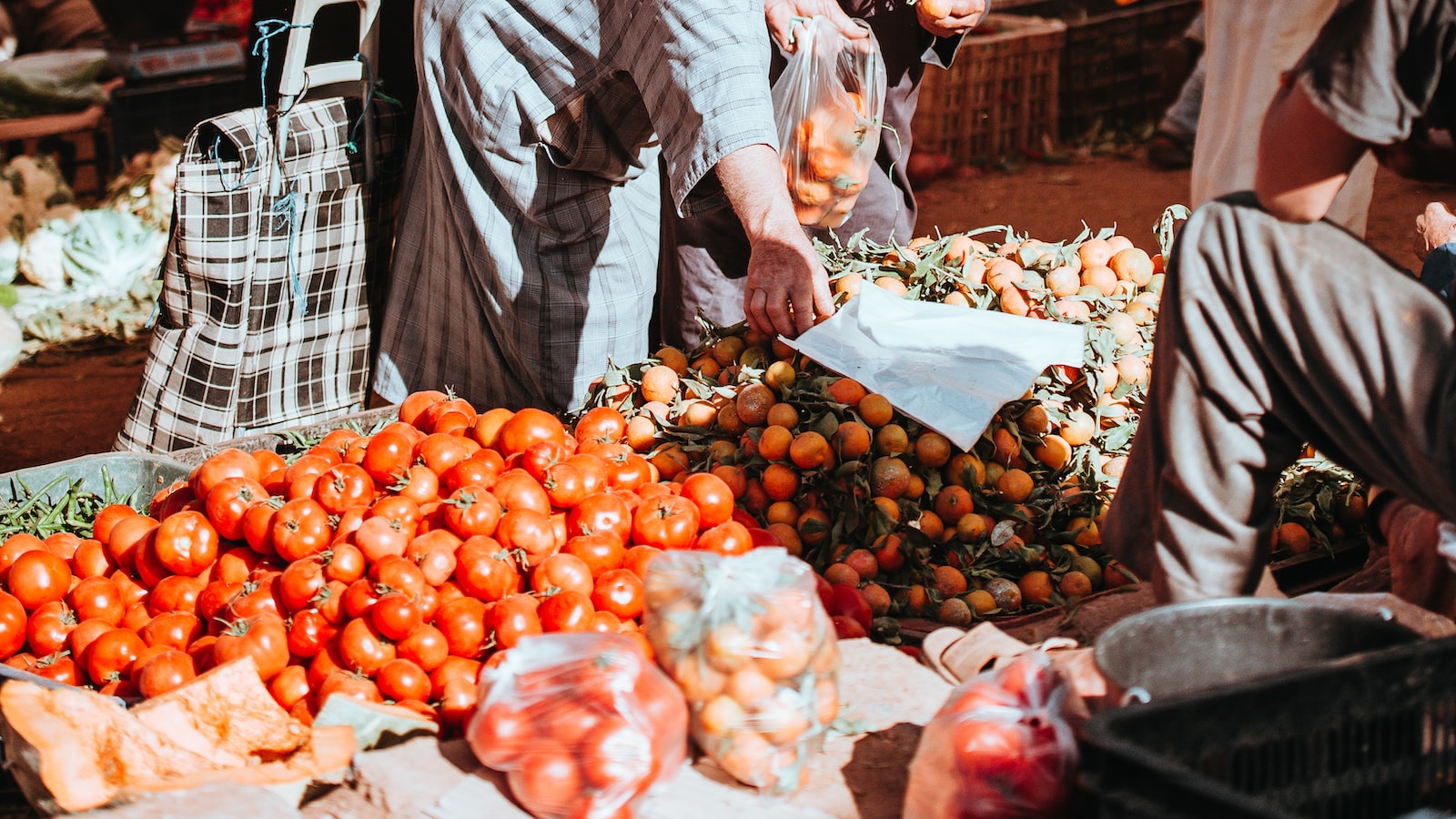乌云密布风雨飘摇,乌云密布股票行情