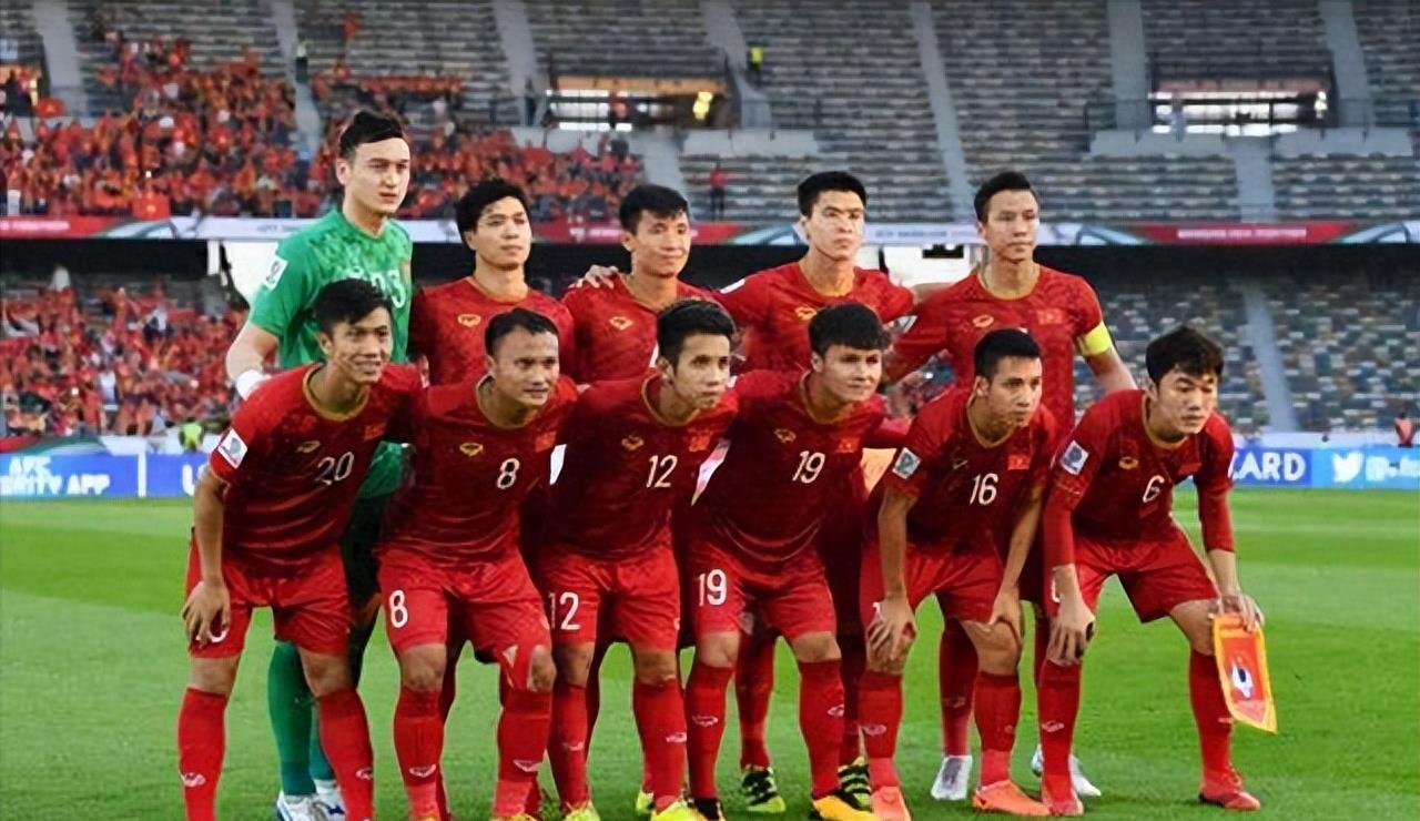 扬科维奇谈国足三场零进球,扬科维奇国足逆转反应