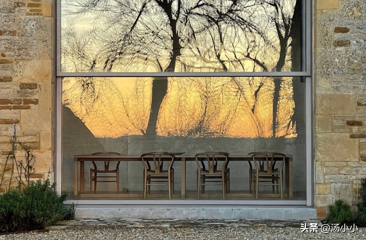 一年被辞退了4次,一个同事毫无征兆被辞退了